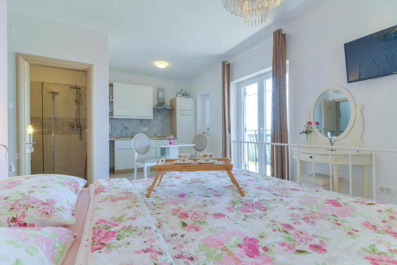 Apartments Jo Senj  Extérieur photo