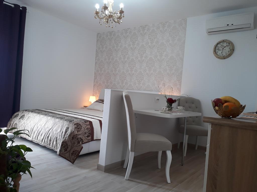 Apartments Jo Senj  Extérieur photo