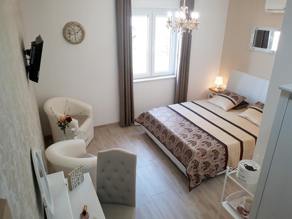 Apartments Jo Senj  Extérieur photo