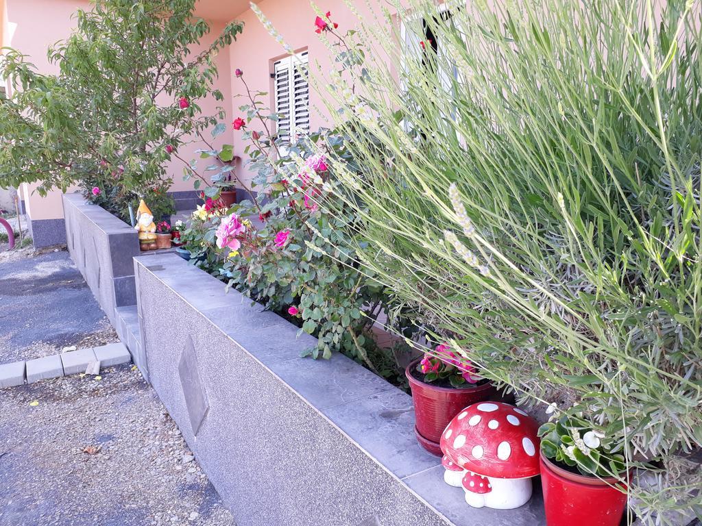 Apartments Jo Senj  Extérieur photo
